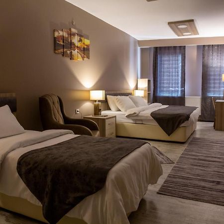 Staron Otel ゾングルダク エクステリア 写真