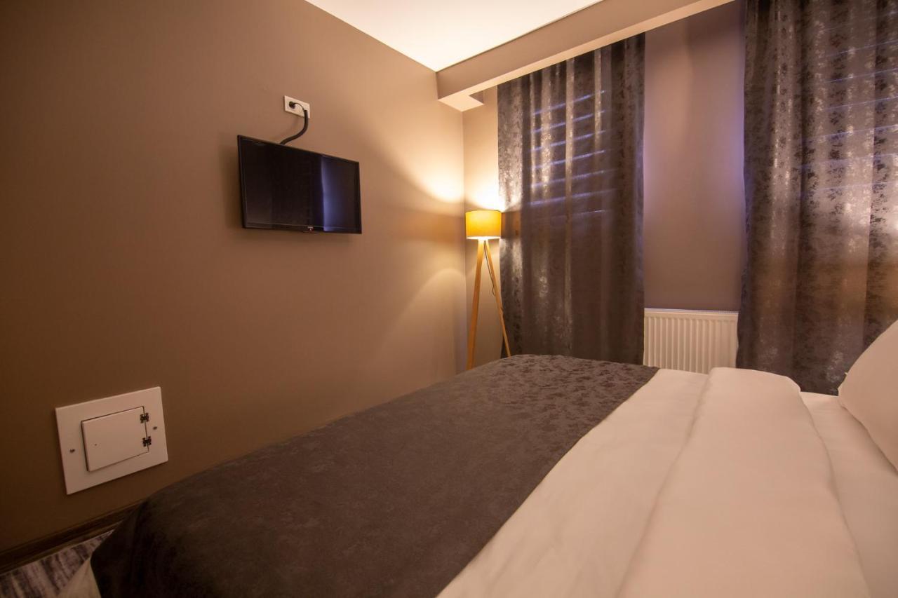 Staron Otel ゾングルダク エクステリア 写真